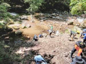 渓流沿いなので、夏でも涼しい場所です。